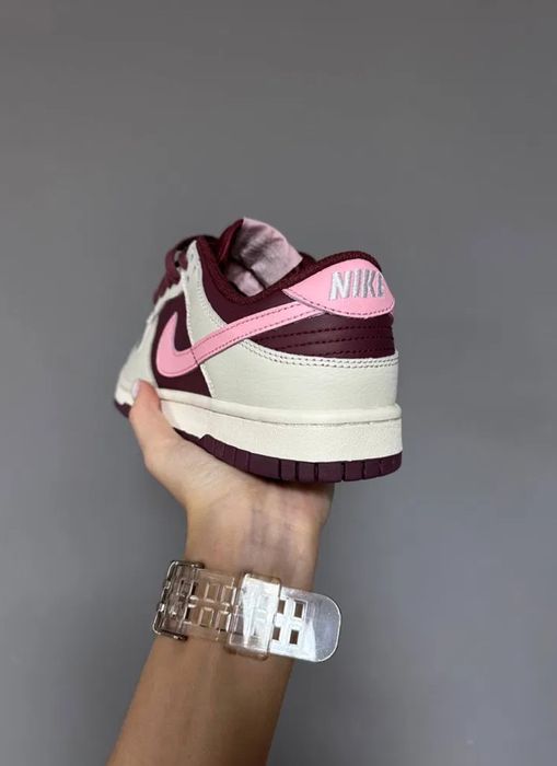 Дамски Кецове Nike Dunk Low Retro Valentine