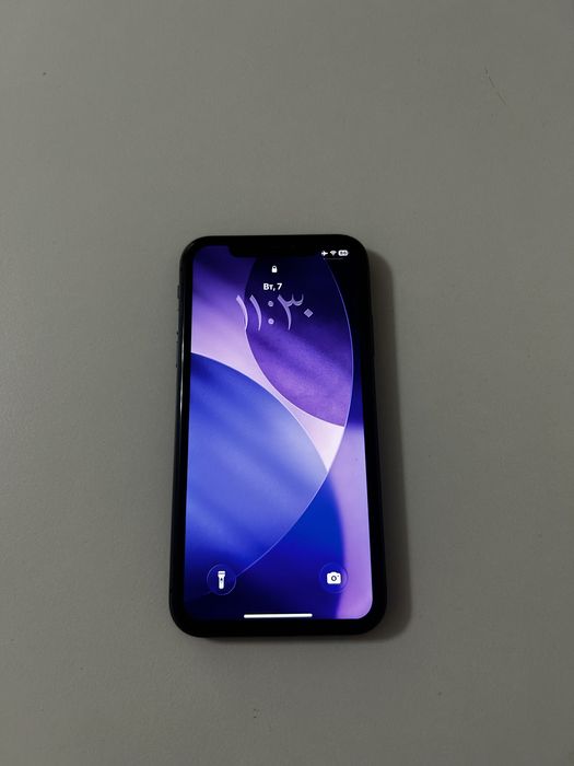 iPhone 11 в хорошем состоянии