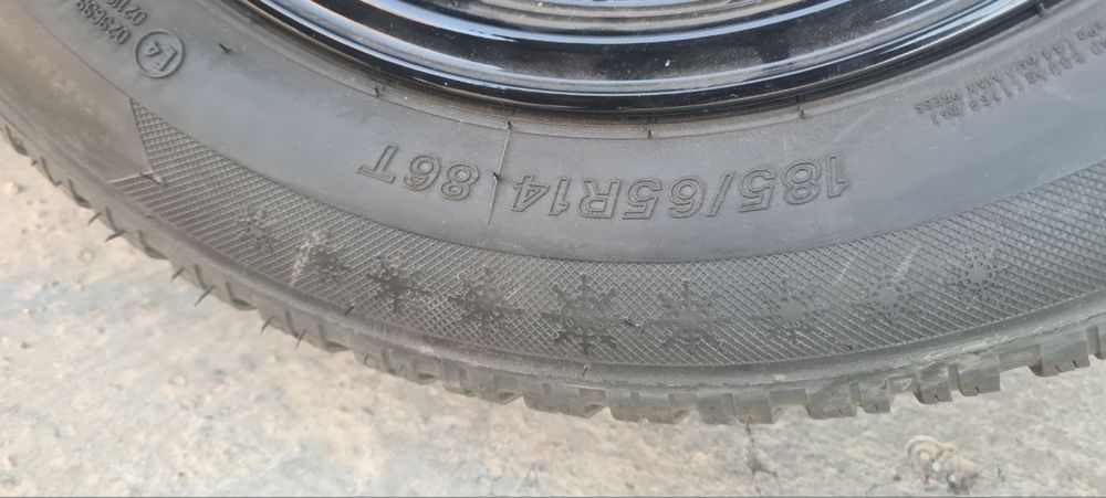 Продаются диски черные с зимней резиной