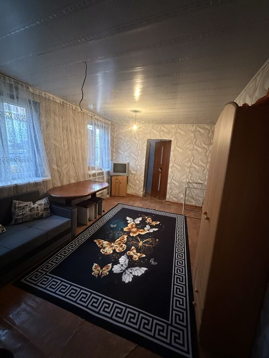 Сдаётся пол дома в аренду.