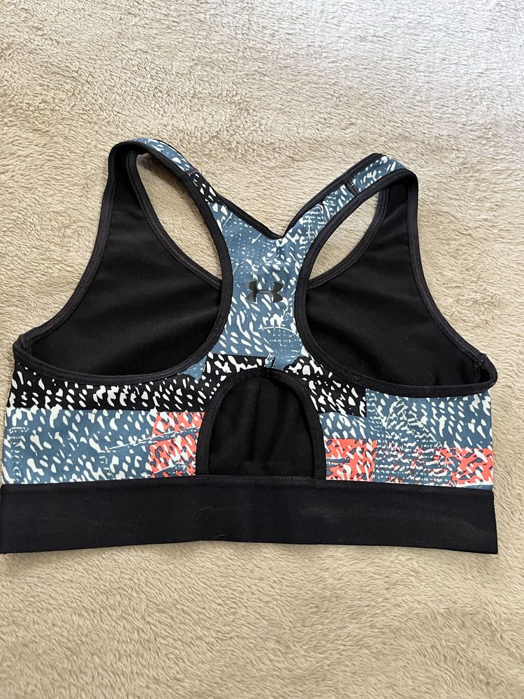 Дамски топ Under Armour