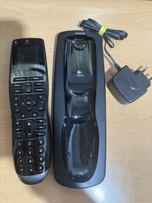 Logitech Harmony One - programabila