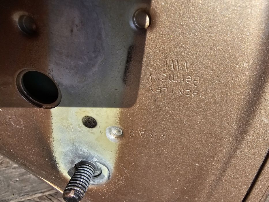 Capota fata Bentley Bentayga Facelift dupa 2020 cod 36A823155D