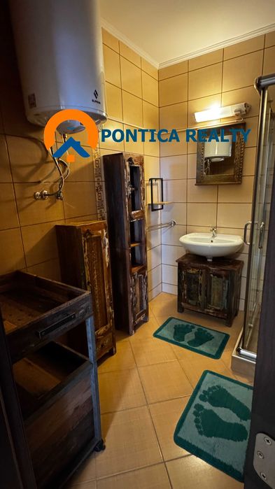 Тристаен апартамент в Несебър