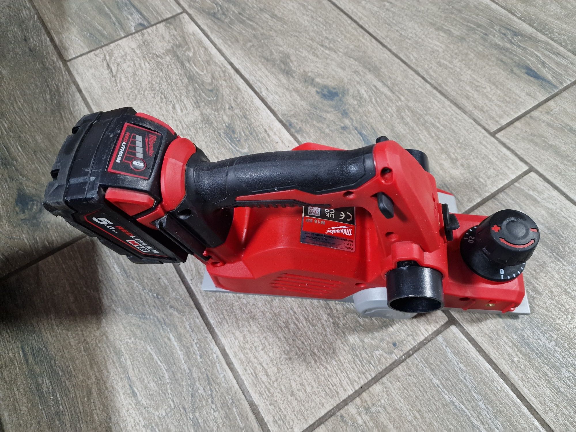 Акумулаторно ренде Milwaukee M18 BP