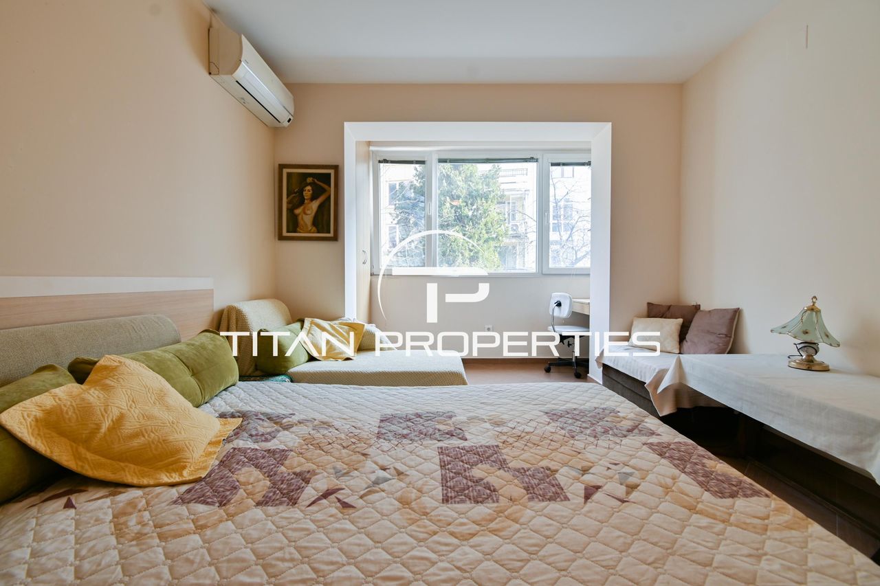 Дава се под наем Тристаен апартамент в София, Лозенец - 100 кв.м за 1000 € - Снимка #6