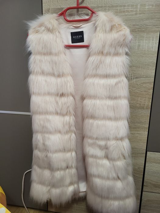 Vestă blană Guess