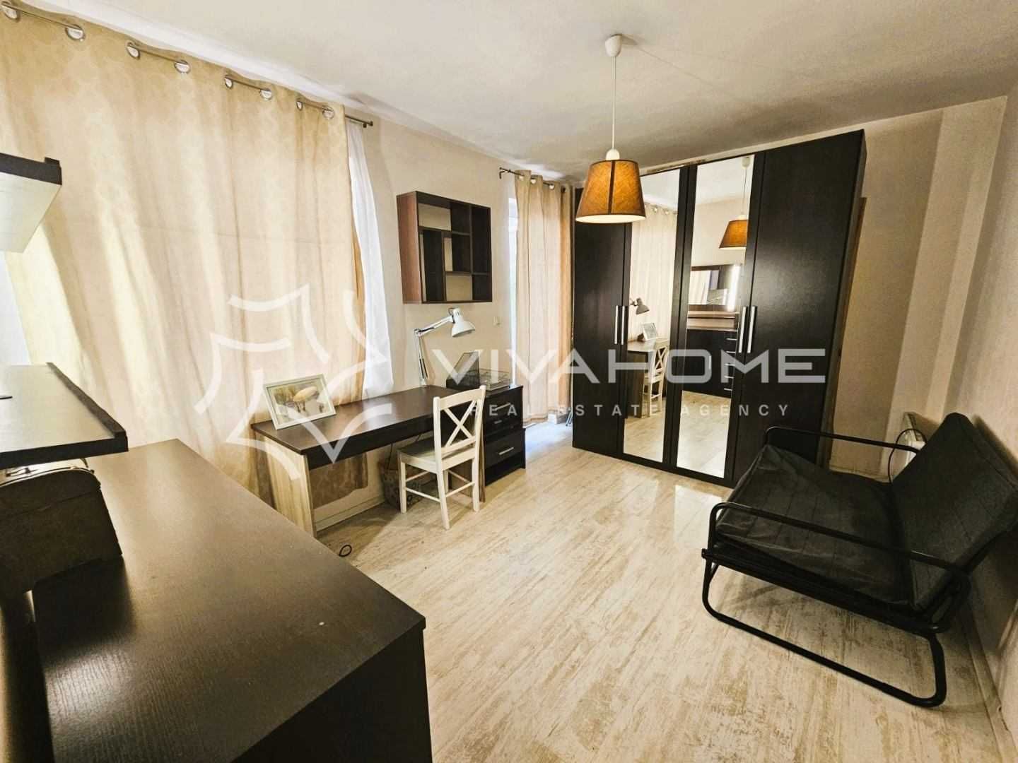 ТРИСТАЕН Апартамент кв. БРИЗ