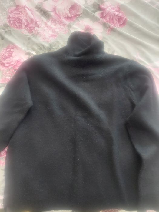 Pulovere  pt. barbati și helanca