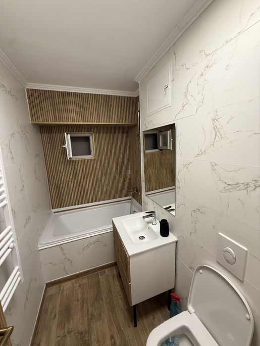 Inchiriez apartament 4 camere Centru  Vechi Craiova