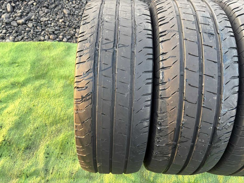 Anvelope Vara 235/65/16C Continental