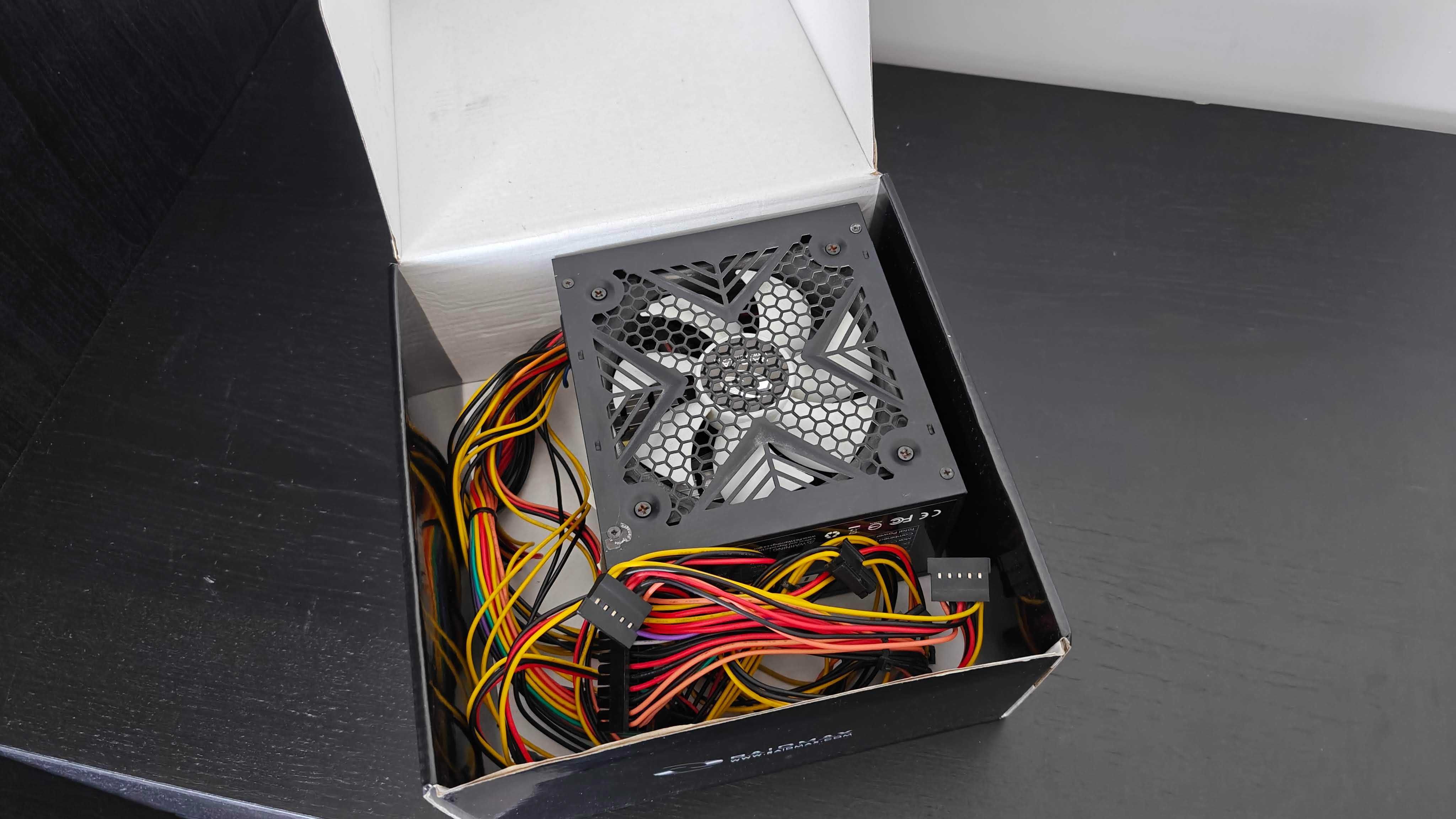 Захранващ блок RAIDMAX RX- 400XT