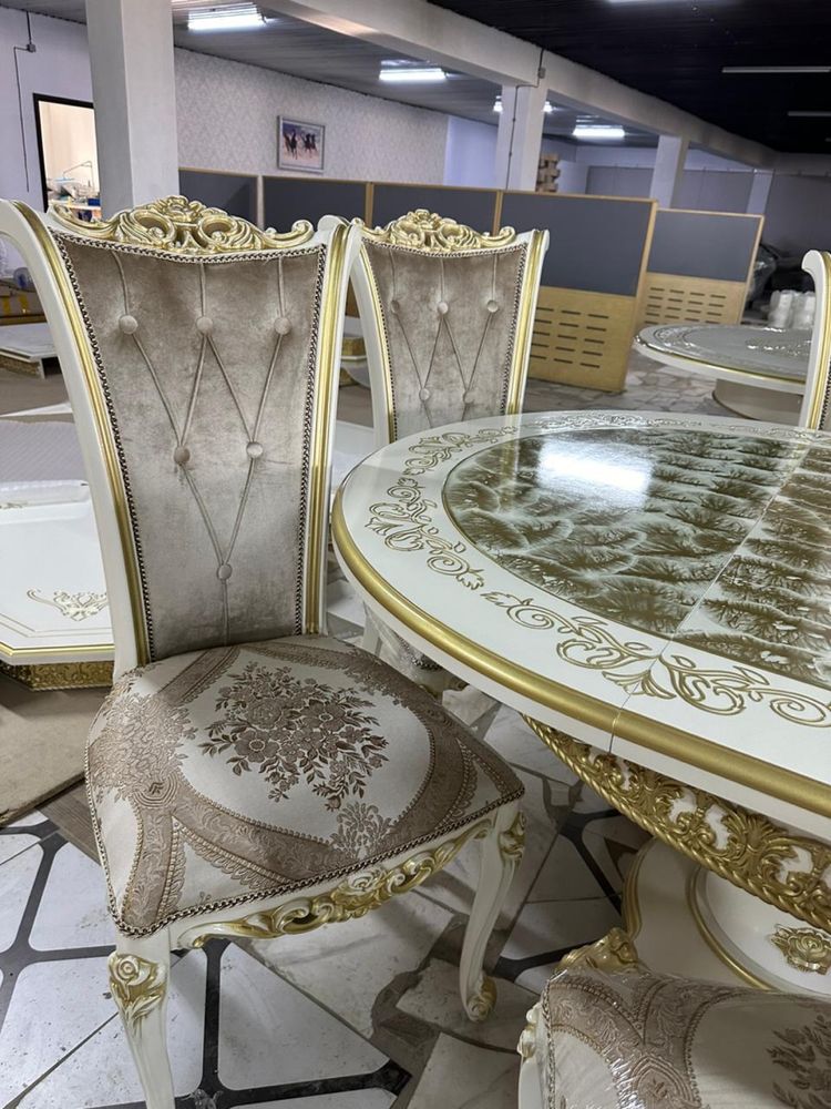 Дагистанский стол стулья диван мебель