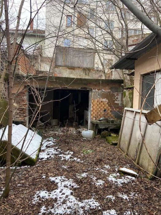 Къща в Плевен-9-ти квартал площ 100 цена 85000
