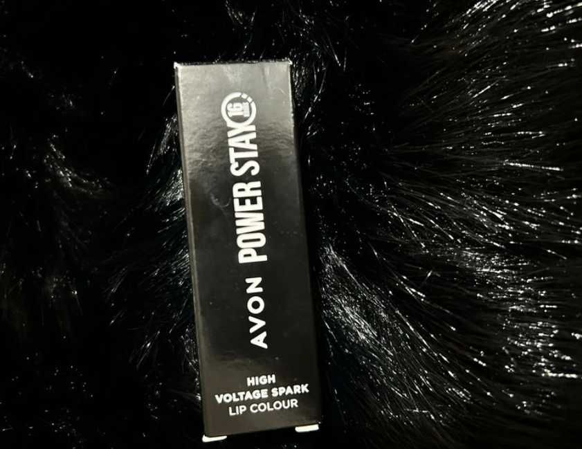 Ruj Avon Power Stay