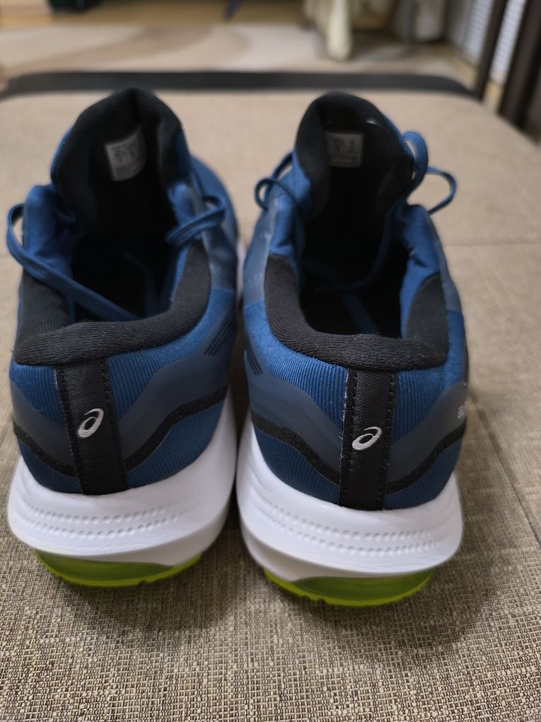 Маратонки за бягане Asics