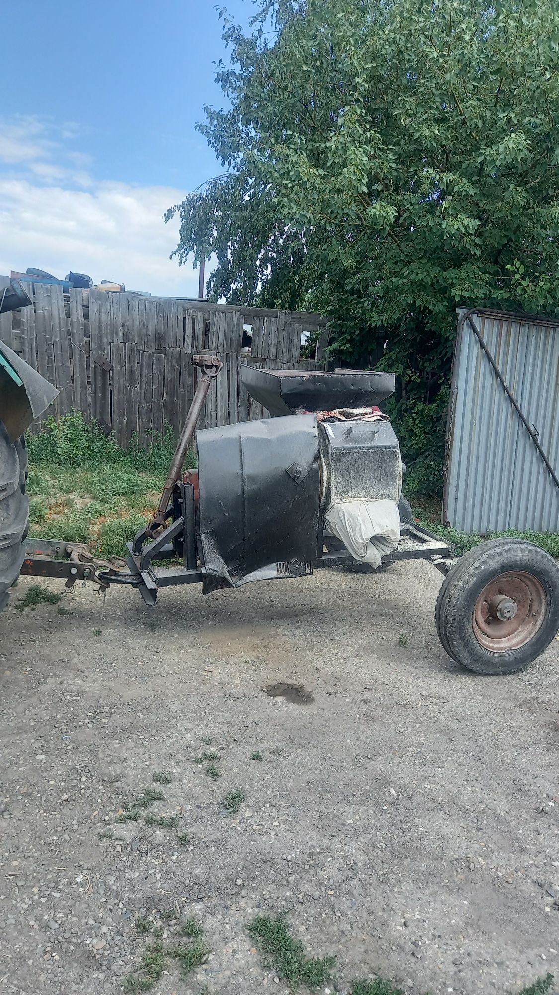 Продам дробилку для жёстких кормов