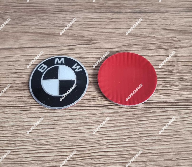 Цялостен комплект емблеми и капачки за джанти на БМВ / BMW Бяло-черни