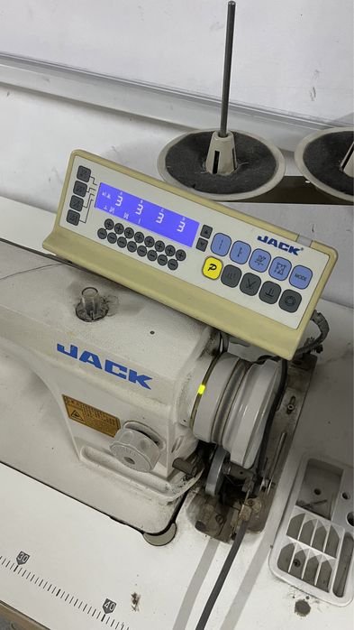 Швейная машинка Jack
