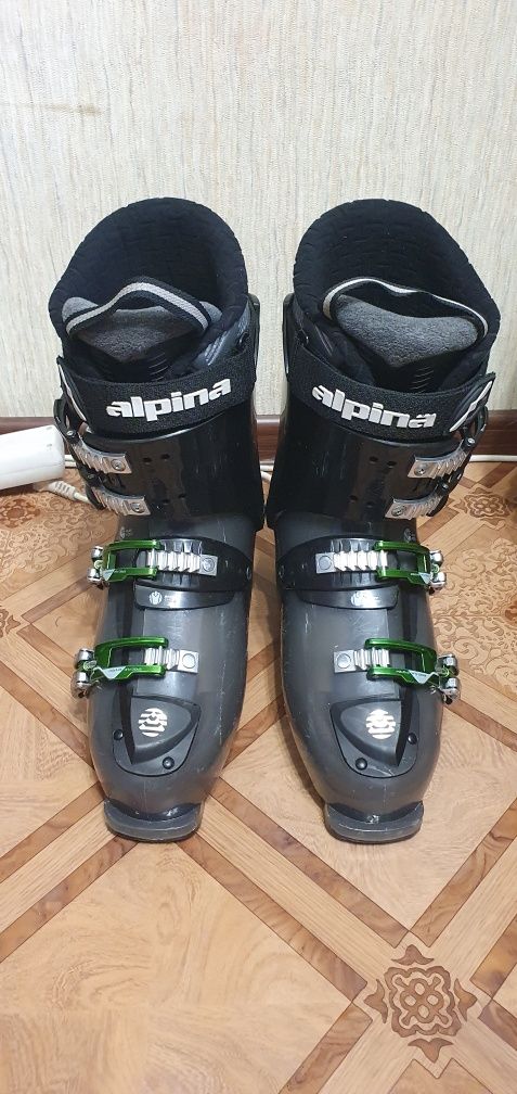 Горнолыжные ботинки Alpina