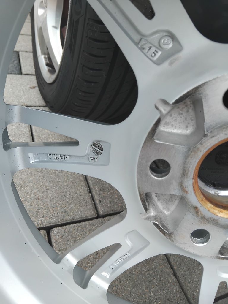Лети джанти 4бр, със зимни гуми 205/55/16 джанти 65j×15H2/ 5×112 за Se