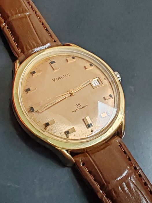 Ceas Vialux Automatic 25 rubine, 38,5 mm