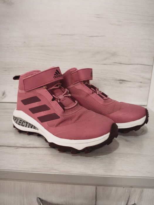 Полуботинки на девочку Adidas 34 размер
