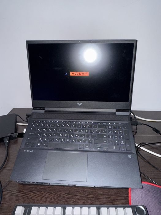 Игровой ноутбук , hp victus 16