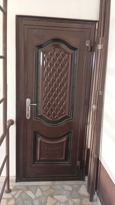 Темир эшик сотилади