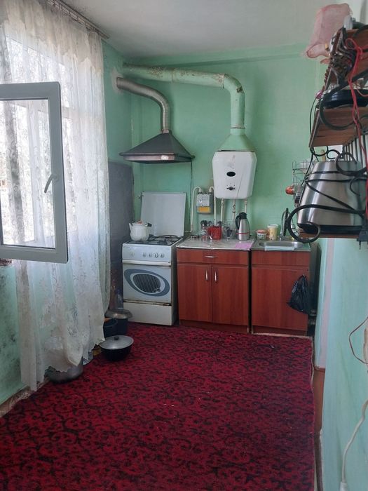 Квартира 1 ком. Переделанный на 2 х ком в г. Янгиюль Артикова. 4 этаж