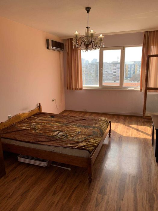 Дава се под наем Едностаен апартамент в Бургас, Изгрев - 48 кв.м за 178.5 € - Снимка #1