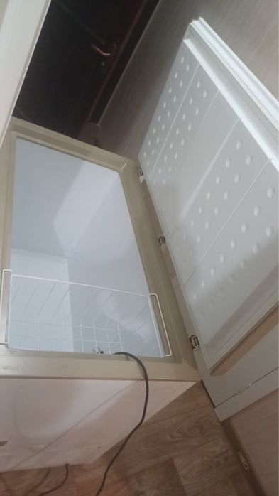 Морозильник от midea, в идеальном состоянии