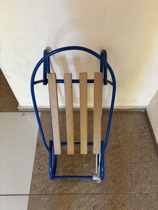 Детска шейна синя