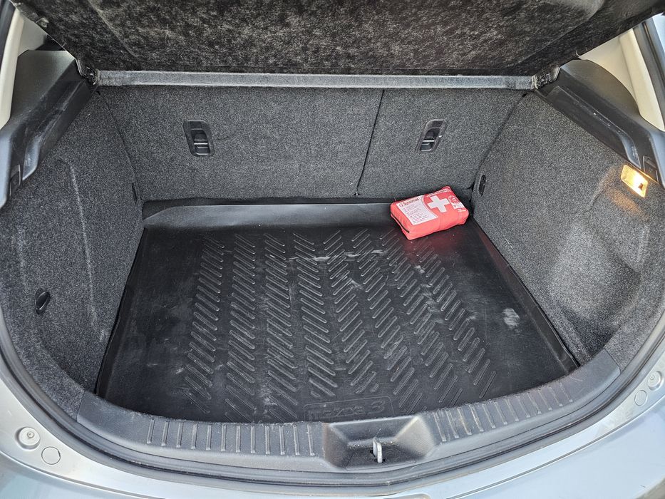 Vând Mazda 3 diesel, an 2011, inmatriculat