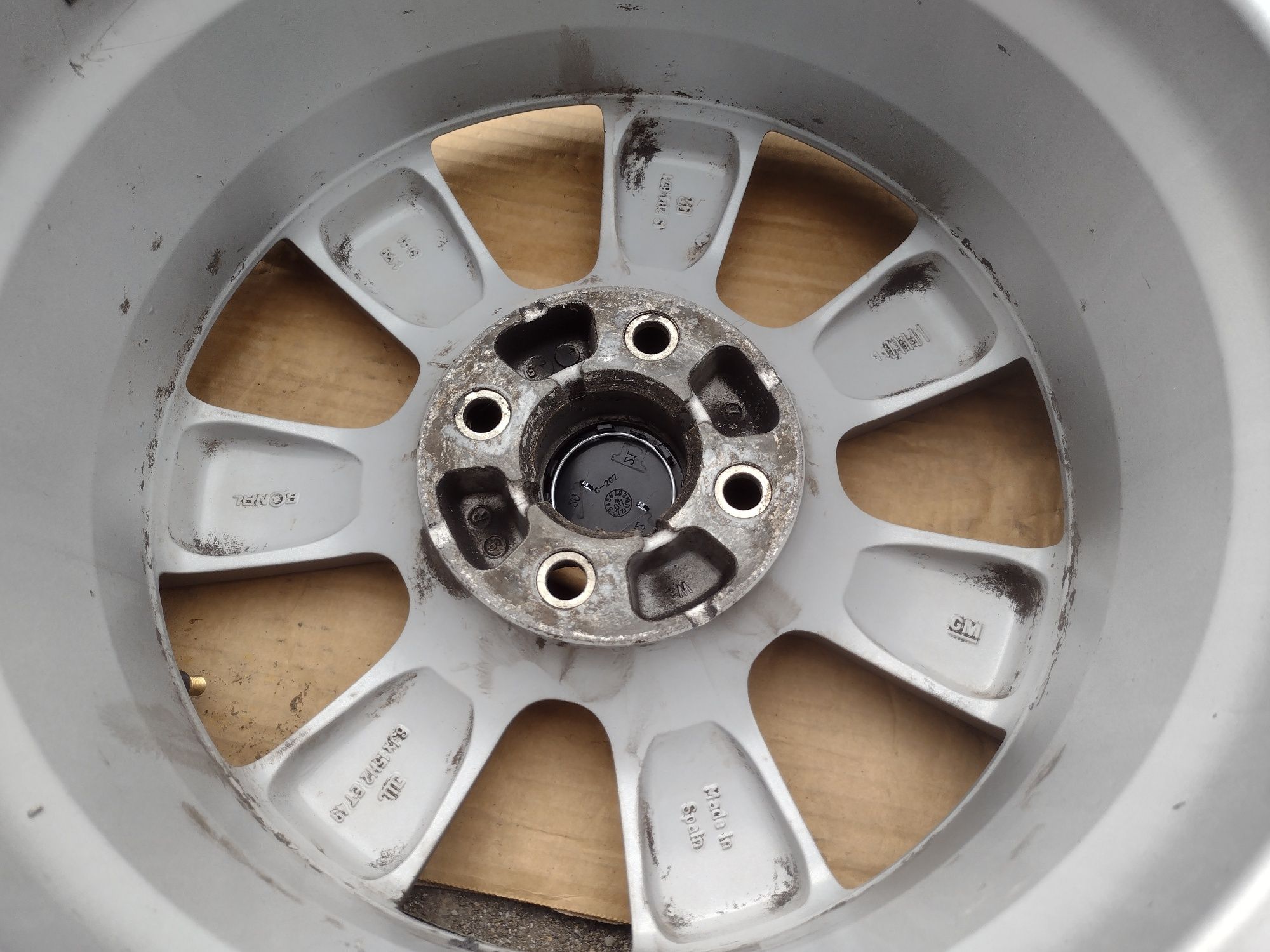 Оригинални 15-4х100 ЕТ49 6j Opel Corsa