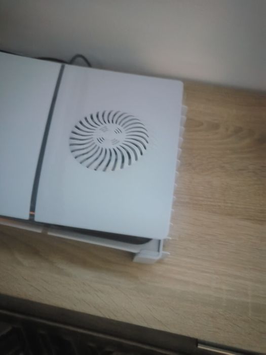 Vand Playstation 5 slim cu disc 1 tb impecabil full box
