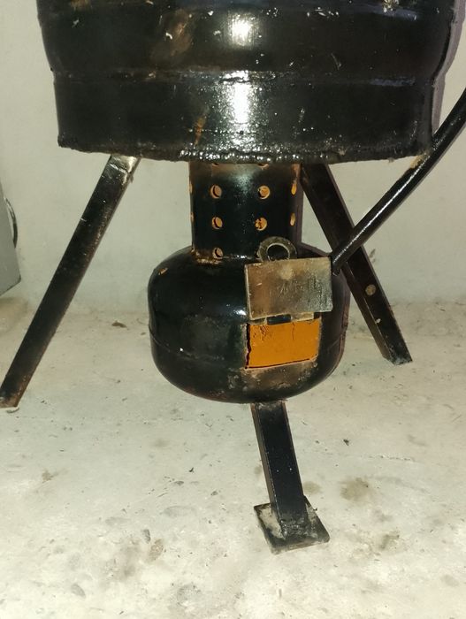 Vând godin/ soba pe ulei ars