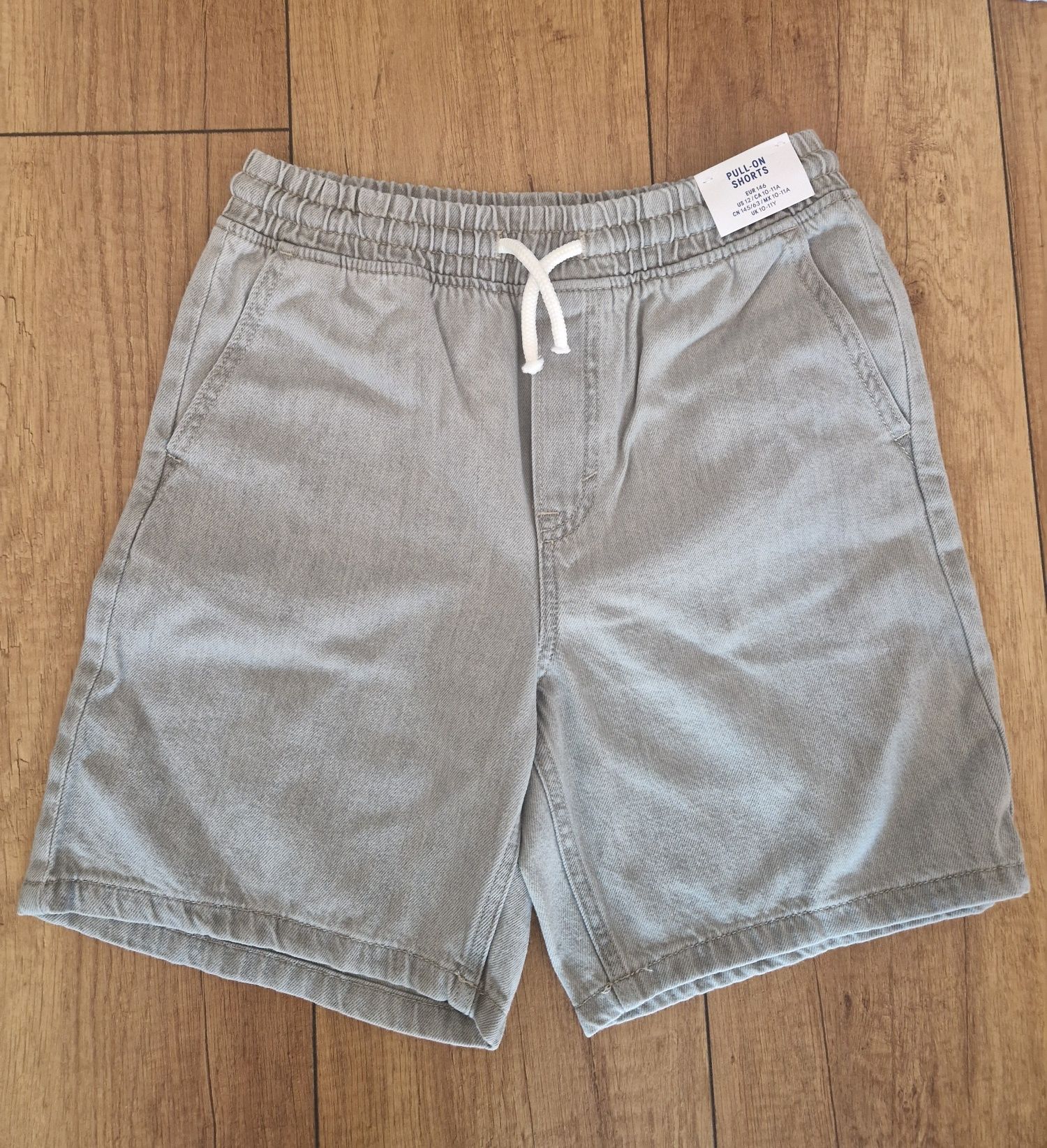 Детски къси панталонки H&M-146см