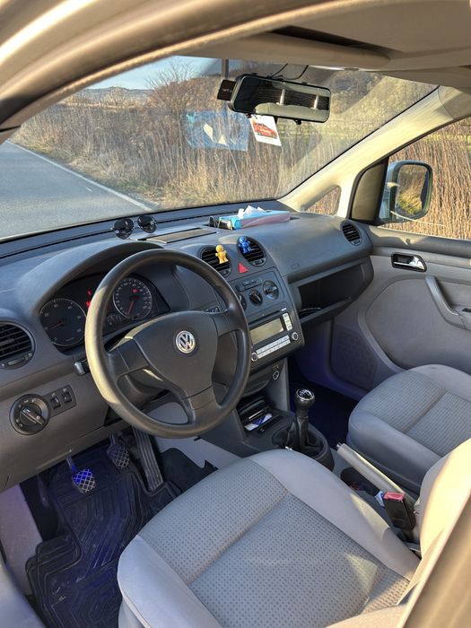 Volkswagen Caddy Maxi Life 7 locuri