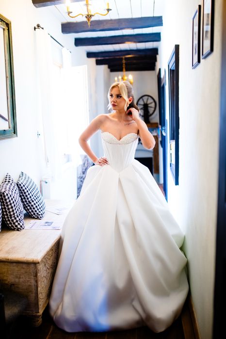 Vand rochie de mireasă