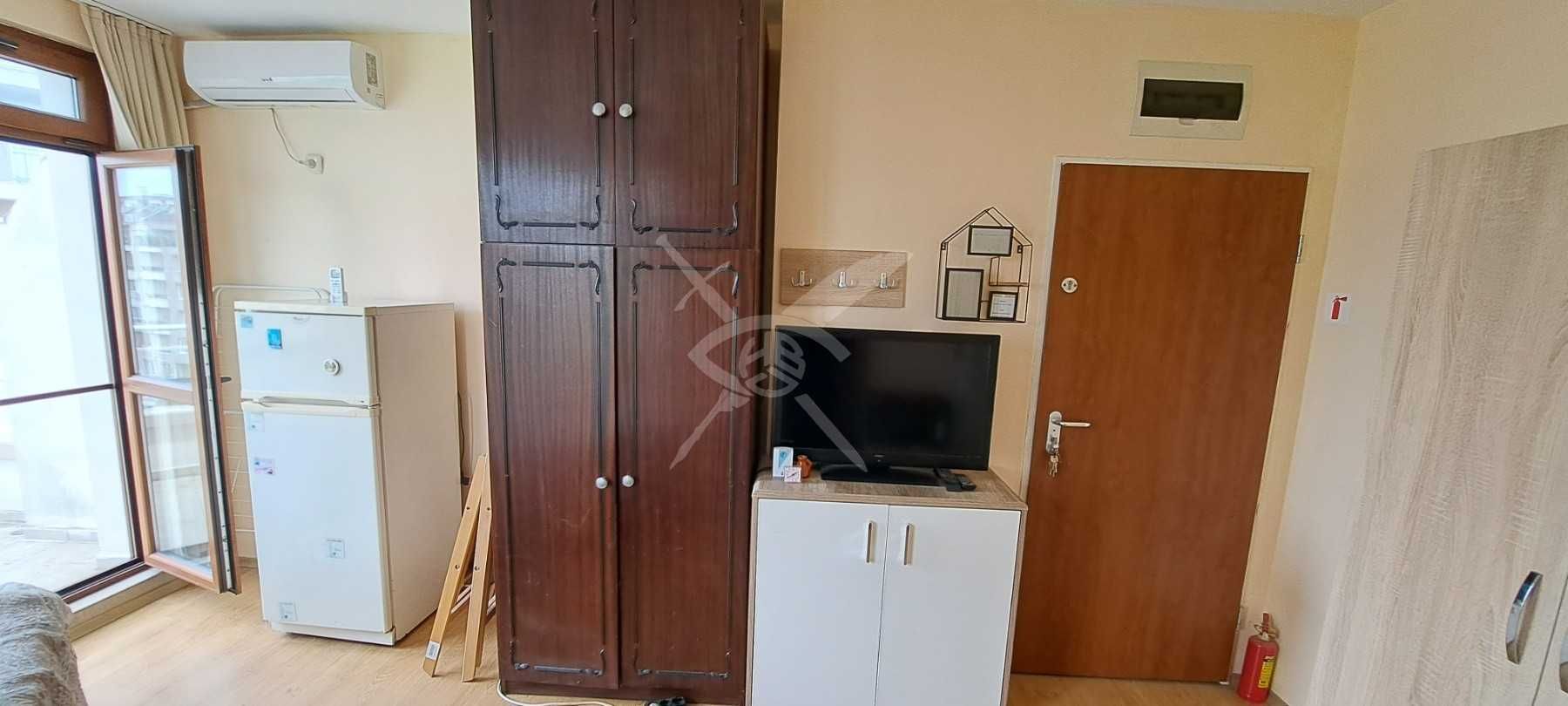 Едностаен апартамент в Лазур 45794