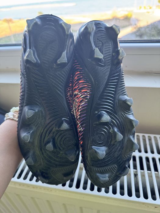 Ghete fotbal , marime 37, puma