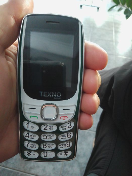 Продаю кнопочный телефон