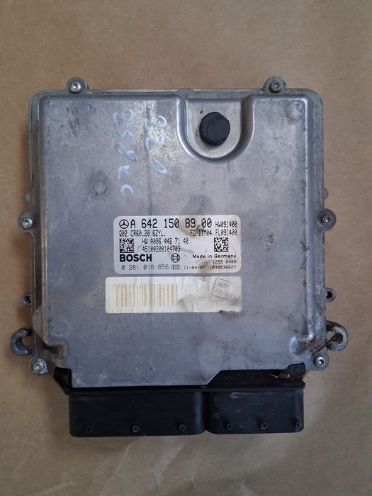 Компютър двигател мерцедес S класа w221 s350 258к.с