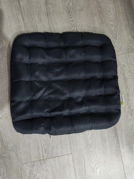 Сидушка для кресла ортопед 40"40см. Бесплатно 
 Наполнитель шелуха гре