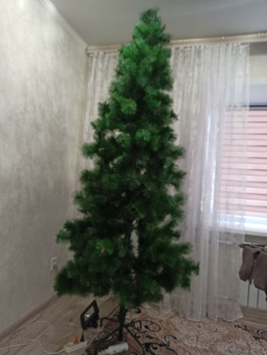 Продам искусственную елку