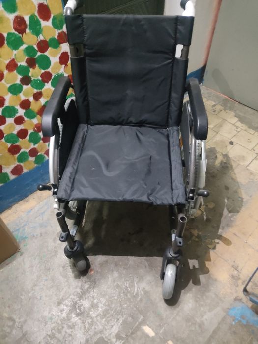 Инвалидная коляска новая