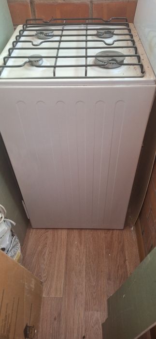 Продам газ плиту Лада