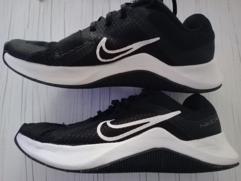NIKE детски маратонки 35н