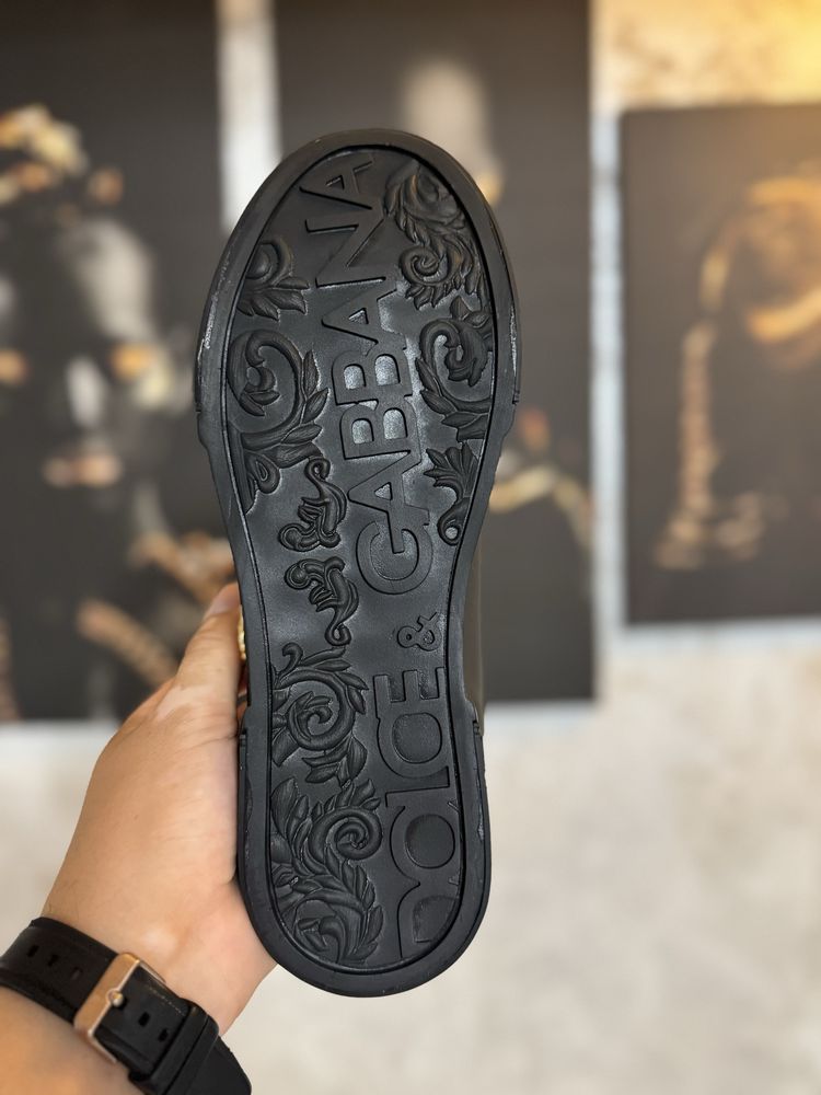 Adidasi Dolce & Gabbana King Black & Gold!